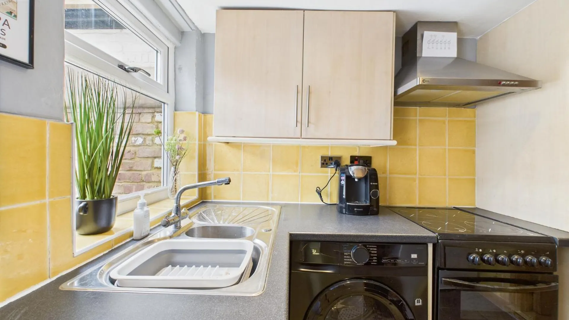 King Street Apartment Cheltenham 0*,